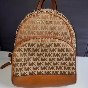 Michael Kors Mini Abbey Backpack